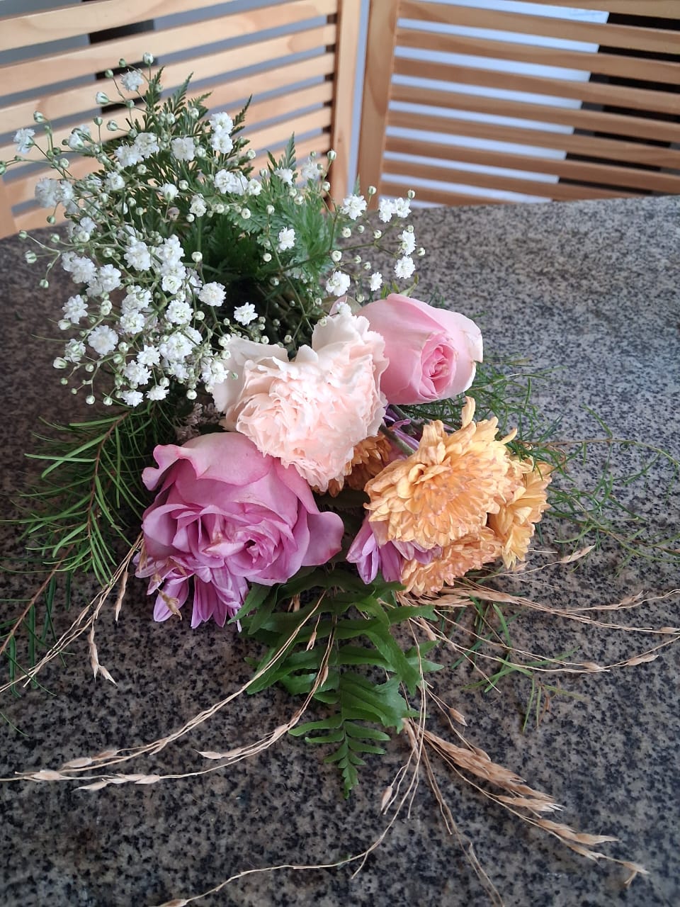 Rosas, Cravos e Crisântemos